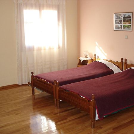 Zephyros Hotel Витина Екстериор снимка