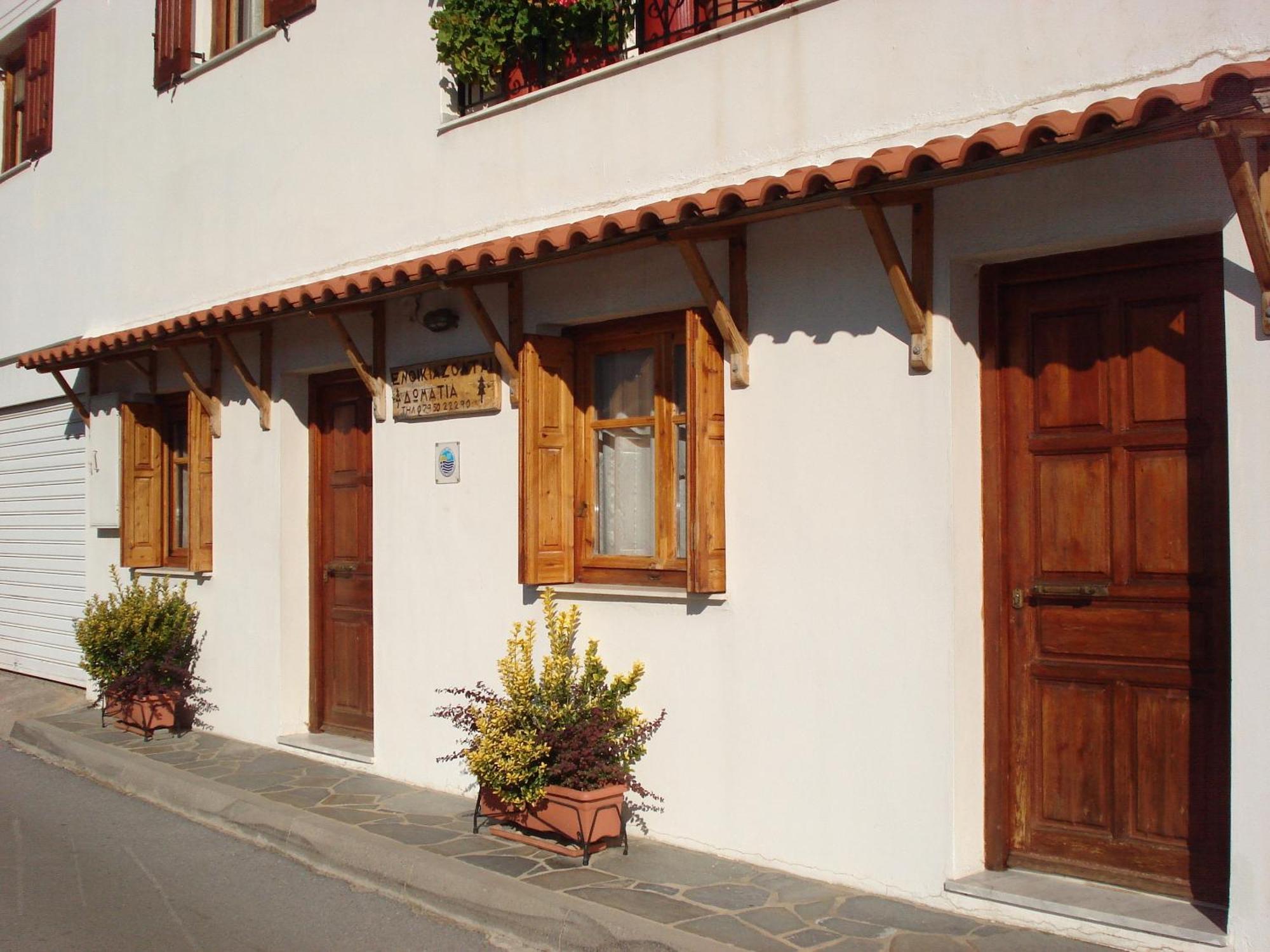 Zephyros Hotel Витина Екстериор снимка