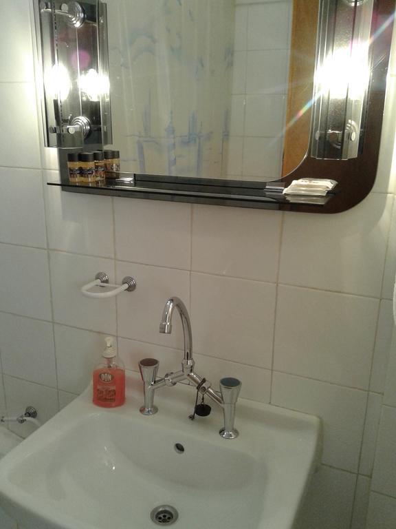 Zephyros Hotel Витина Екстериор снимка