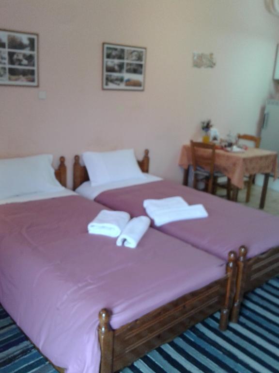 Zephyros Hotel Витина Екстериор снимка