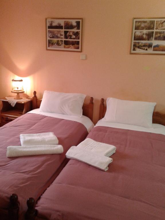 Zephyros Hotel Витина Екстериор снимка