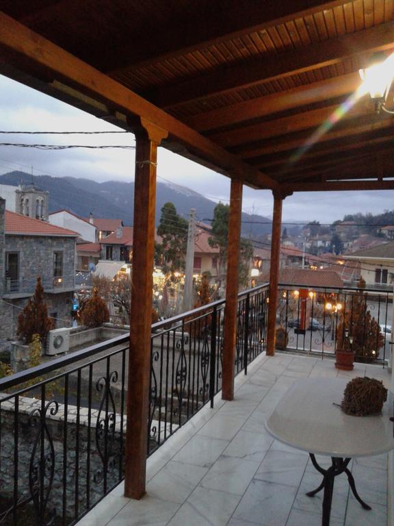Zephyros Hotel Витина Екстериор снимка